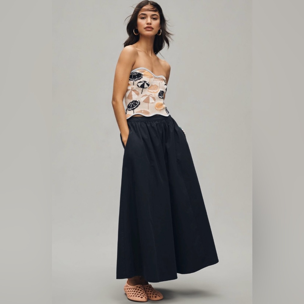 Anthropologie Agathe Marty Printed Scallop Sweater Tube Top 
In: Neutral Pattern